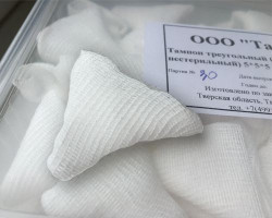 Тампоны (3х3х3см) треугольные нестерильные марлевые, 150 шт. Тампоны (3х3х3см) треугольные нестерильные марлевые, 150 шт.